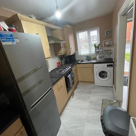Hensh Homes St Helens  Экстерьер фото