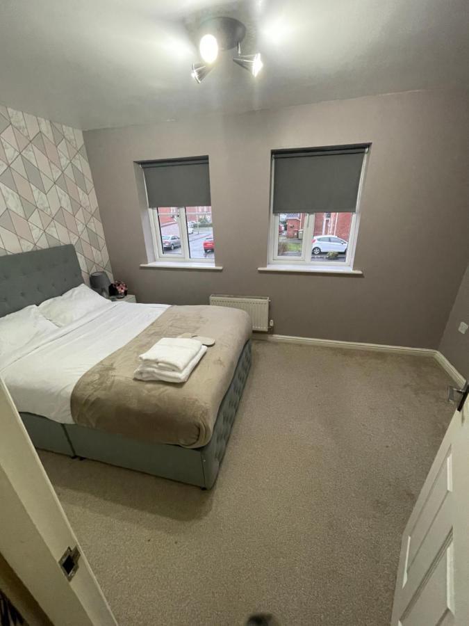 Hensh Homes St Helens  Экстерьер фото