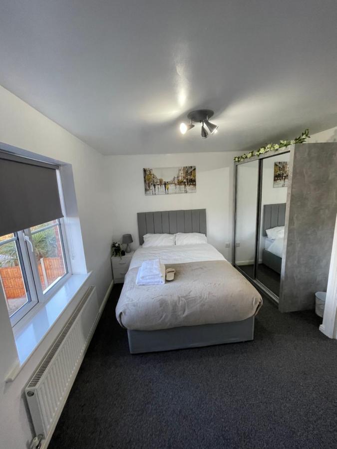 Hensh Homes St Helens  Экстерьер фото