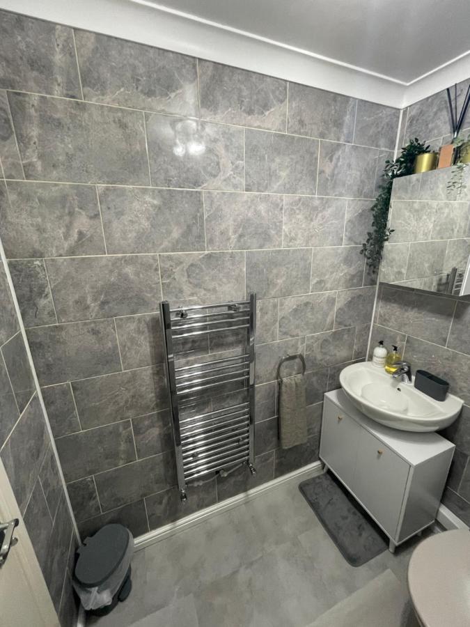 Hensh Homes St Helens  Экстерьер фото