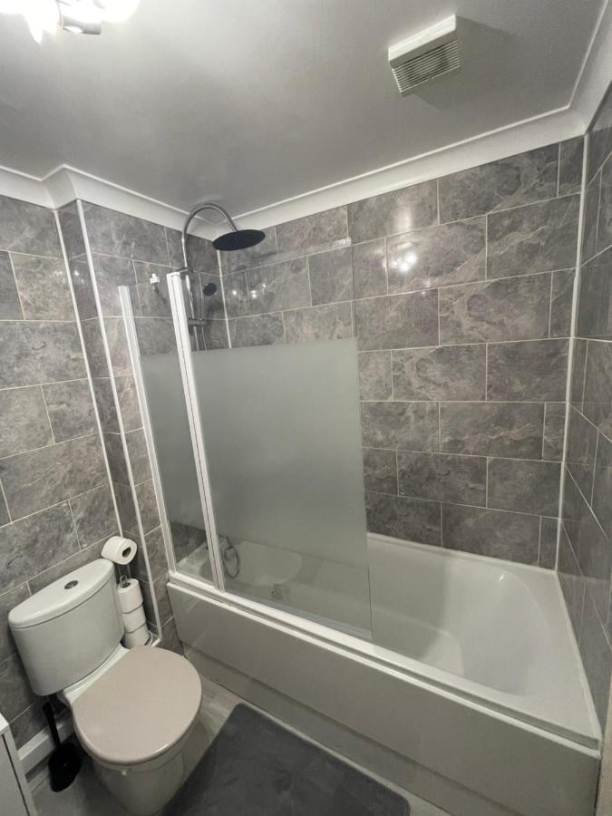 Hensh Homes St Helens  Экстерьер фото